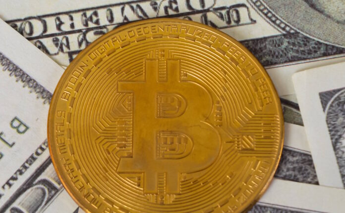 Balinalar Bitcoin (BTC) stoklamaya devam ediyor. Bu yazımızda Bitcoin fiyat hedefleri, analizleri ve yorumlarını paylaştık.