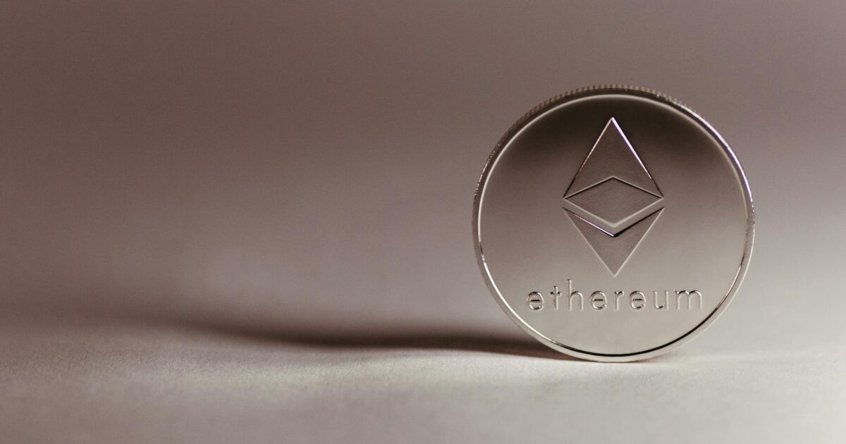 Ethereum Vakfı 5 Bin ETH Sattı: Gizemli Alıcı Dikkat Çekiyor